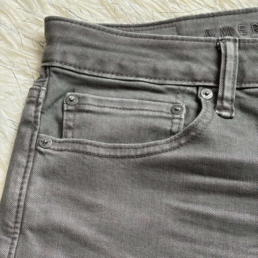 American Eagle Men’s AirFlex Athletic Fit Low waisted Gray Jeans Size 30x30